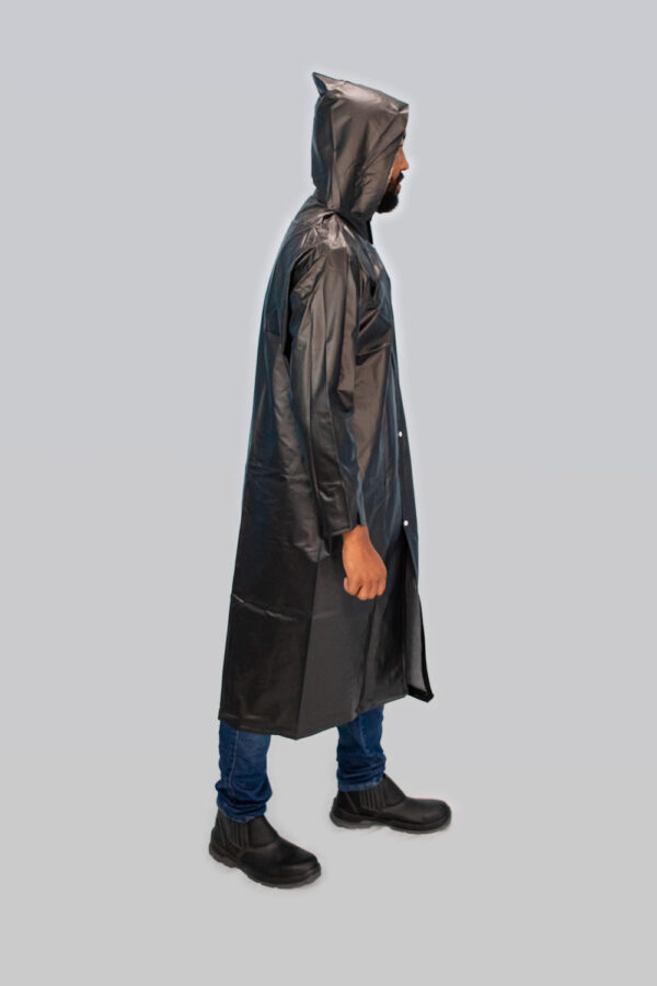CAPA P/CHUVA PVC C/ FORRO PRETA. - Imagem 2