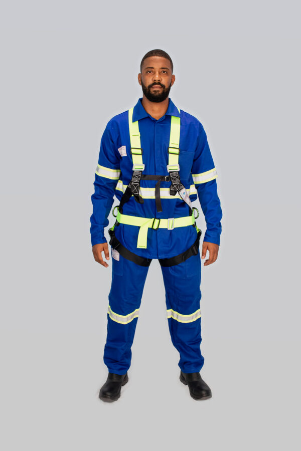 CINTO SEG. PARAQUEDISTA C/3 PNT. C/ PROT. ABD. REG. TOTAL